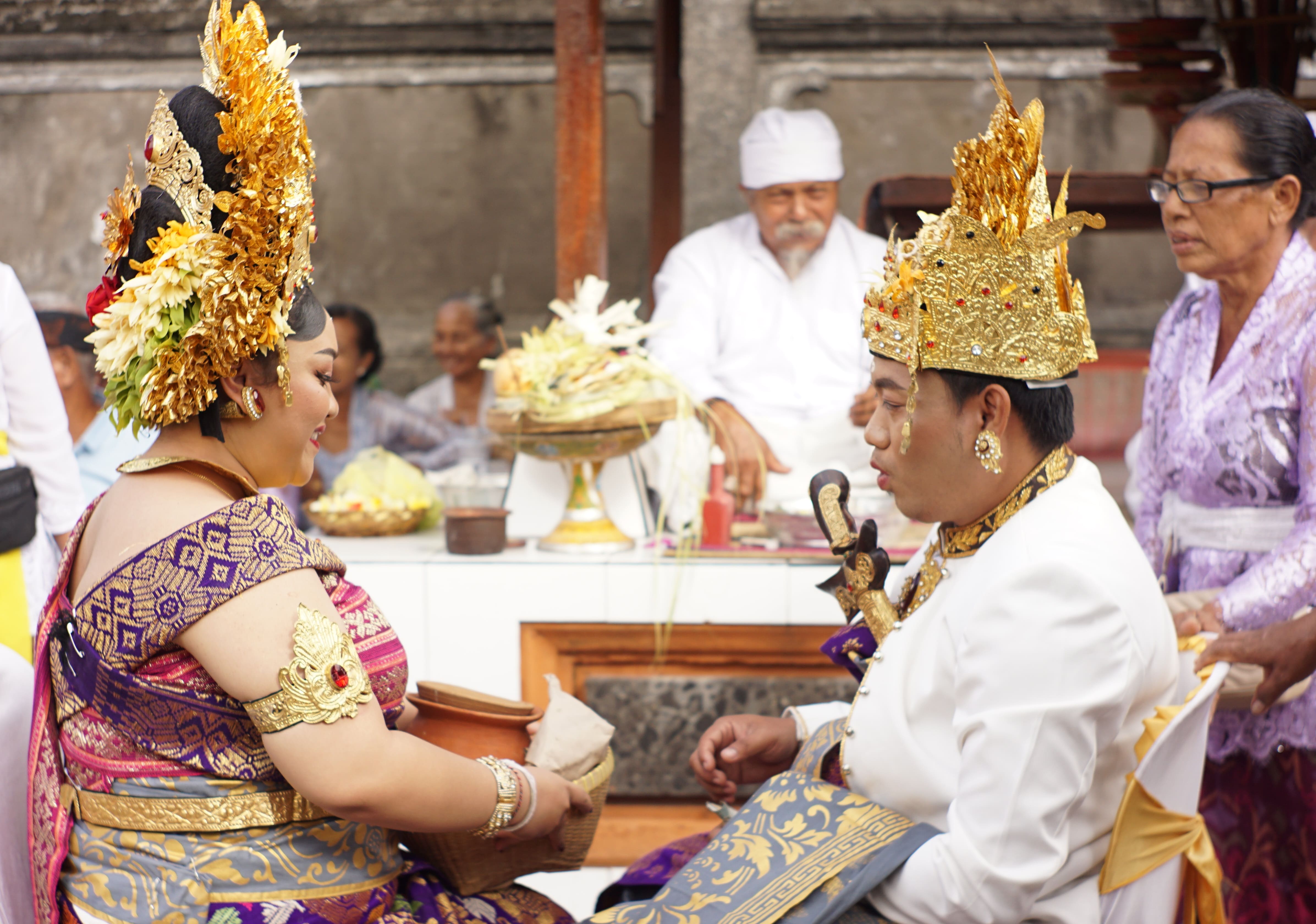 YADNYA : Pelaksanaan upacara yadnya yang digelar oleh umat Hindu.