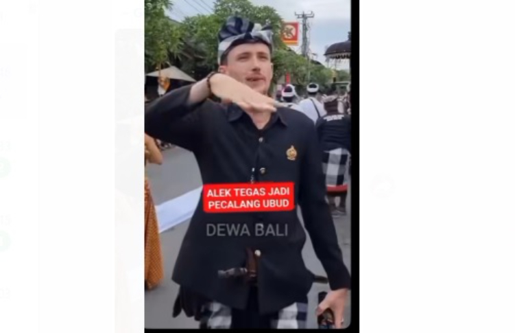 Aksi Pecalang Bule yang tuai pujian warganet