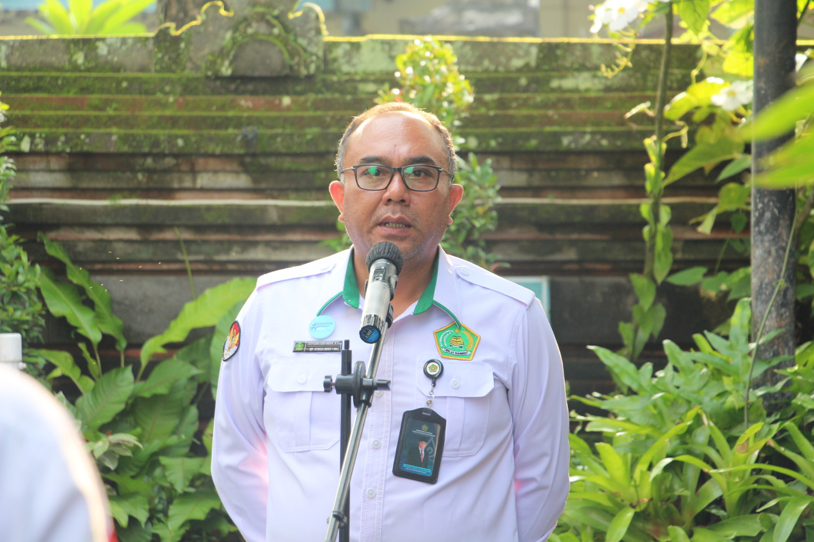KEPALA : Kepala Kantor Kementerian Agama Kabupaten Gianyar, I Gusti Ngurah Agung Wardhita.