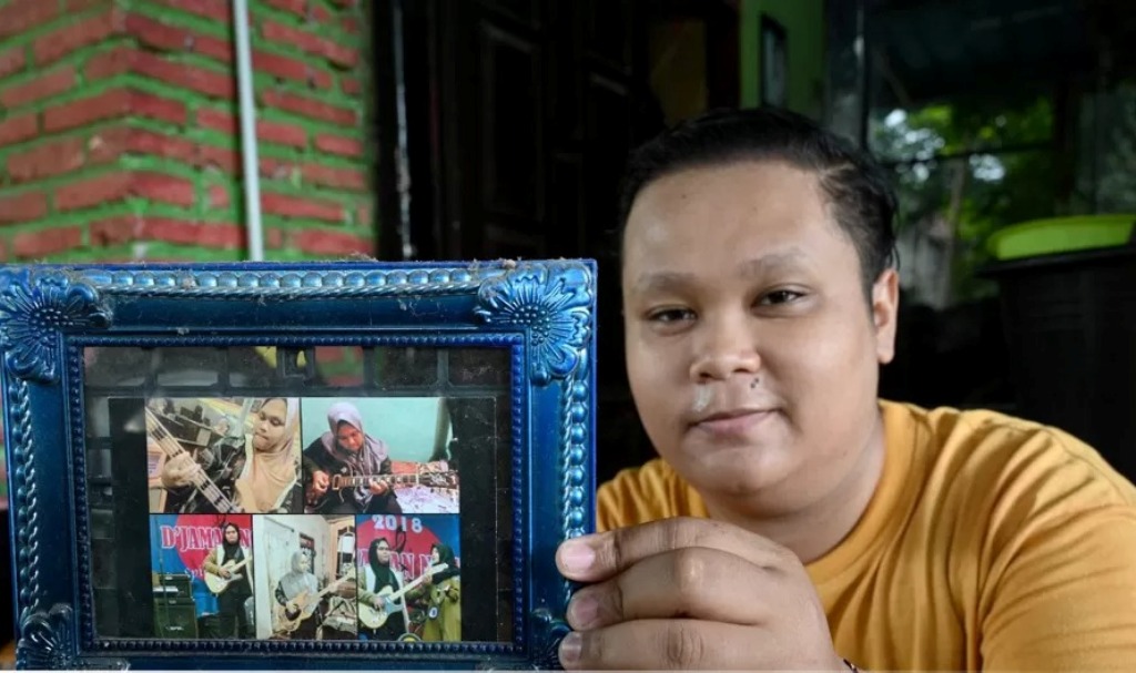 GANTI KELAMIN:  Nur Laili Eka Febrianti berharap PN Banyuwangi mengabulkan permohonannya untuk ganti kelamin.