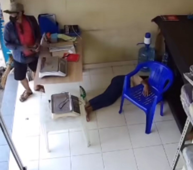 Terekam CCTV aksi pencurian di laundry Pedungan