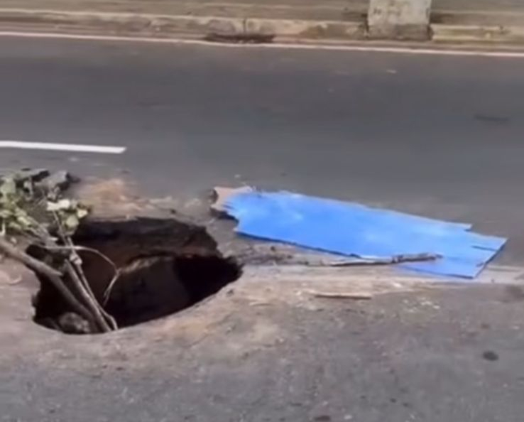 Jalan Berlubang Di Nusa Dua Ancam Keselamatan, Pengendara Di Minta Waspada