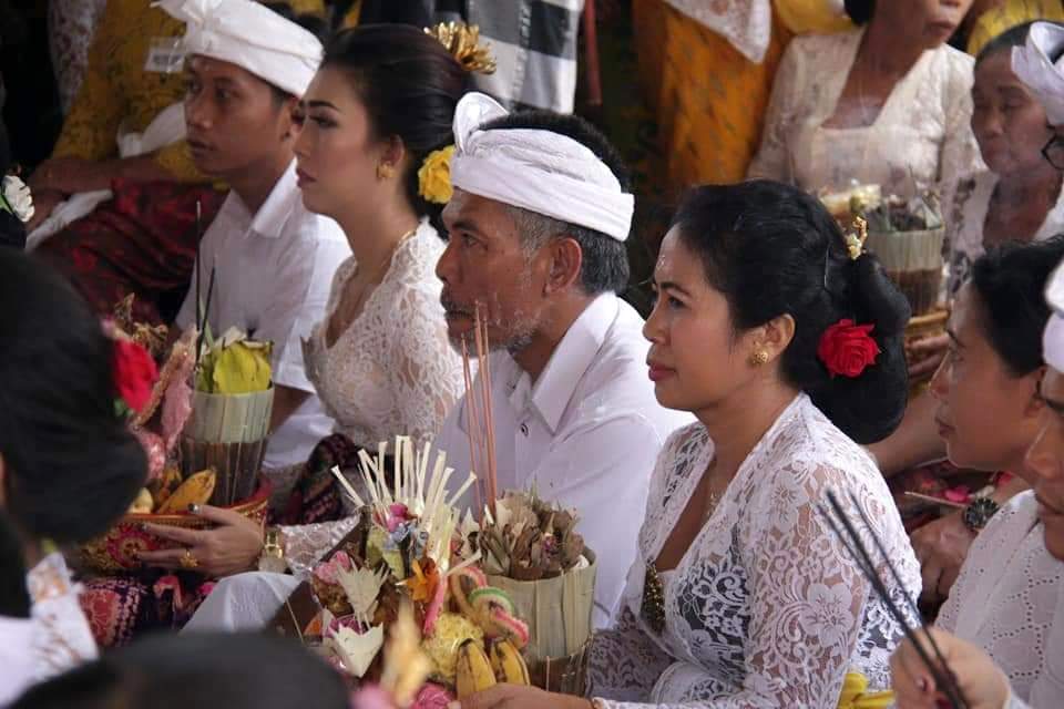 Prosesi Penerus Bakti atau mepamit yang dilaksanakan krama Gobleg dan Catur Desa serangkaian acara meayu ayu di Pura Pemulungan Agung Desa Gobleg