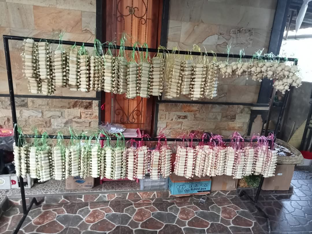 Dodol sebagai bagian dari sarana yang digunakan dalam ritual Hindu di Bali