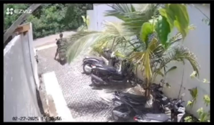 Aksi pencurian di sebuah villa terekam kamera CCTV