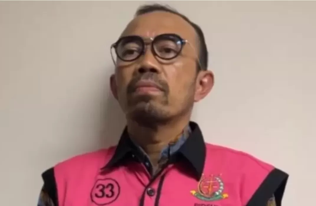 FLOP - Karir mentereng Riva Siahaan berakhir setelah ditetapkan sebagai tersangka kasus korupsi oleh Kejagung. (Kejagung)