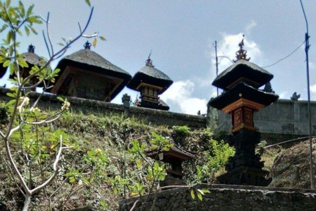 Pura Beji Pancoran di Tumbak Bayuh, Mengwi, Badung.