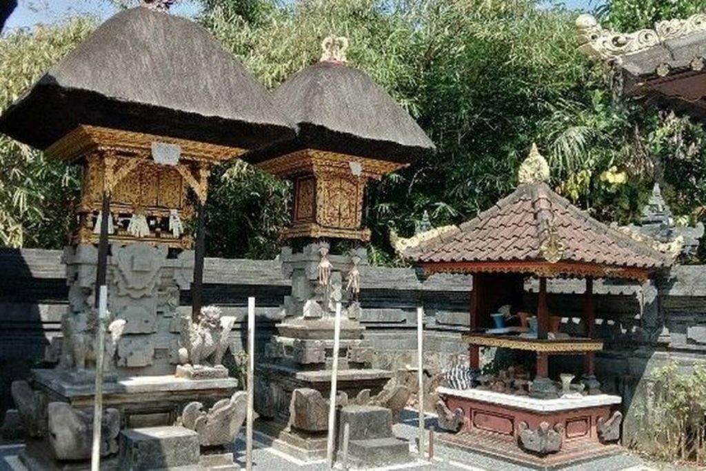Tempat suci Hindu Bali, Pura Siwa Bentuyung yang berdiri megah di Jalan Beji, Desa Kekeran, Kecamatan Mengwi, Kabupaten Badung