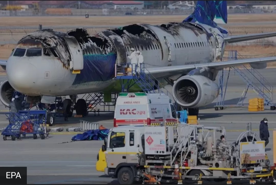 Kondisi pesawat Air Busan setelah api berhasil dipadamkan, pada 31 Januari 2025. (BBC Indonesia )