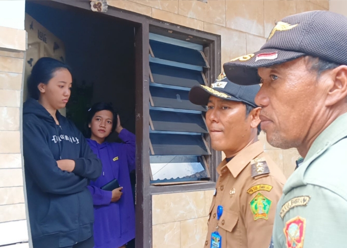 Sidak penduduk nonpermanen di sejumlah rumah kos di Kelurahan Gilimanuk, Minggu (16/3/2025).