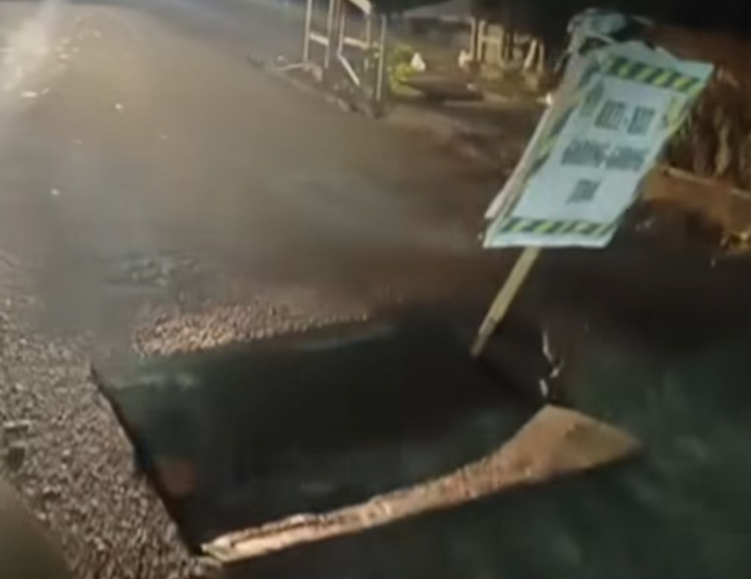 Viral kondisi jalan di wilayah Tianyar jebol