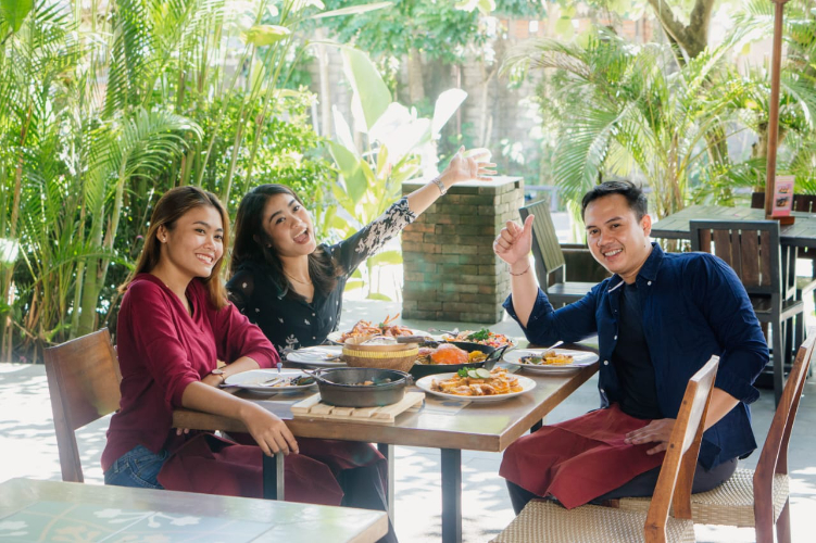 Kurnia Seafood Restoran Family, Destinasi Kuliner Seafood dekat Tanah Lot Yang tak kalah dengan Restoran seafood di Jimbaran