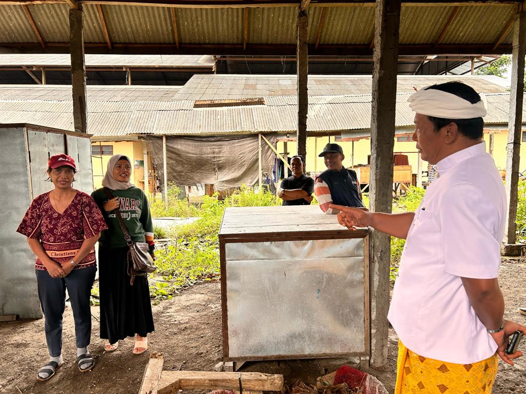 Kondisi Pasar Tradisional Karangsokong, Kabupaten Karangasem, Bali makin memprihatinkan