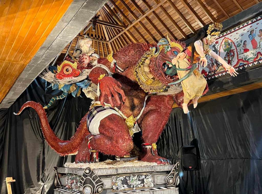Ogoh-ogoh Sekaa Teruna (ST) Purwa Jati Kumara Gana, Banjar Teges Kanginan, Desa Peliatan, Kecamatan Ubud, Gianyar.