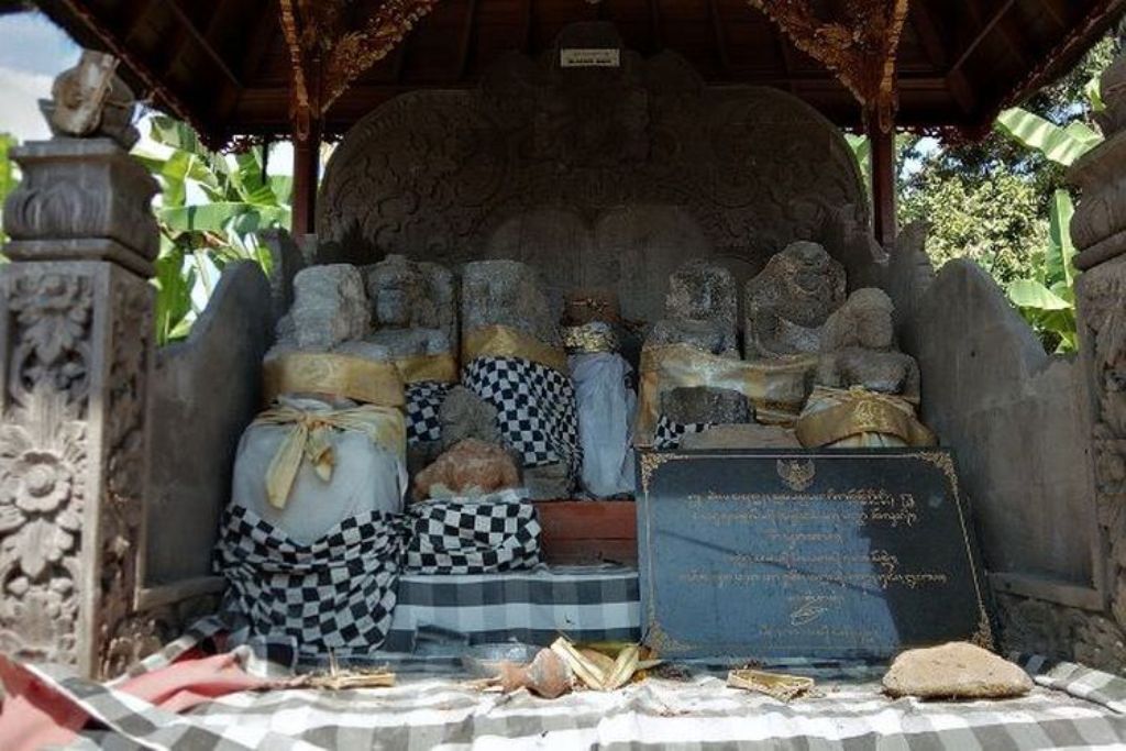 Tempat suci Hindu Bali, Pura Tapang di Banjar Pempatan, Desa Adat Sembung Sobangan, Kecamatan Mengwi, Kabupaten Badung.