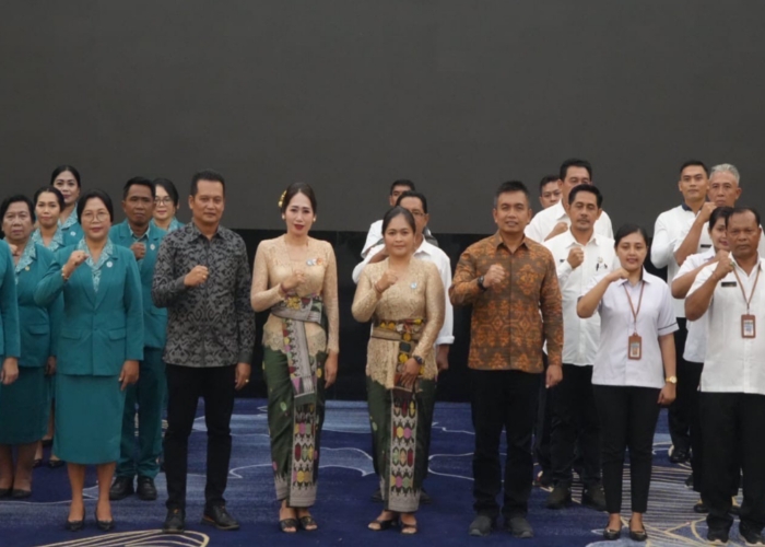 Acara pengukuhan Ketua TP PKK Kabupaten Jembrana yang digelar di Ballroom Gedung Kesenian Ir. Bung Karno, Selasa (25/3/2025.