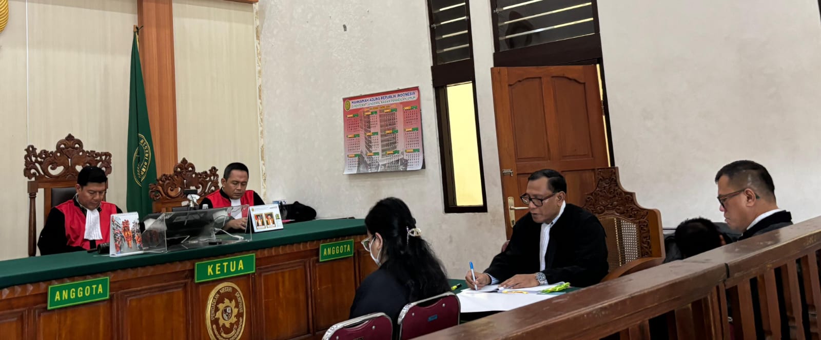 Dokter Shillea didampingi Penasihat Hukum dari Gendo Law Office, I Wayan