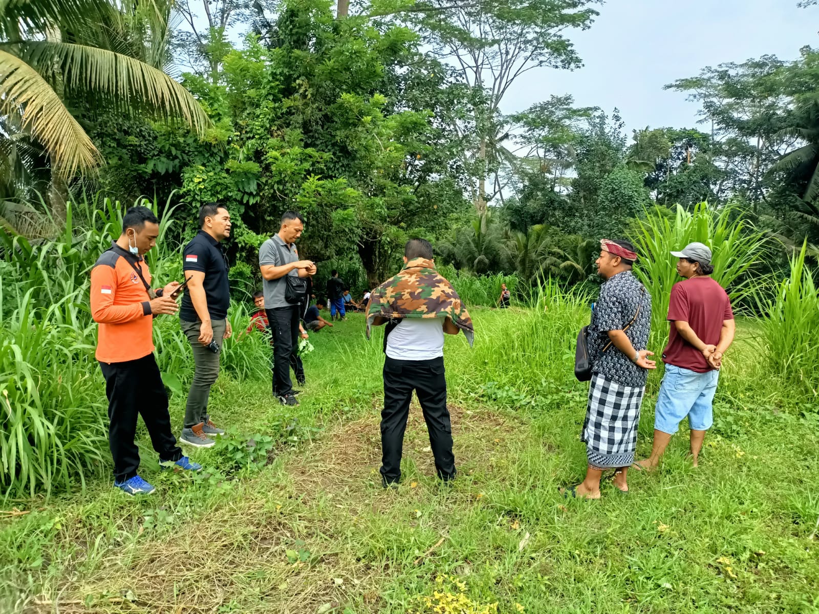 HILANG: Ni Made Seri, lansia 80 tahun yang hilang misterius sejak Selasa sore (25/3), ditemukan di tepi sungai pada Rabu siang (26/3).