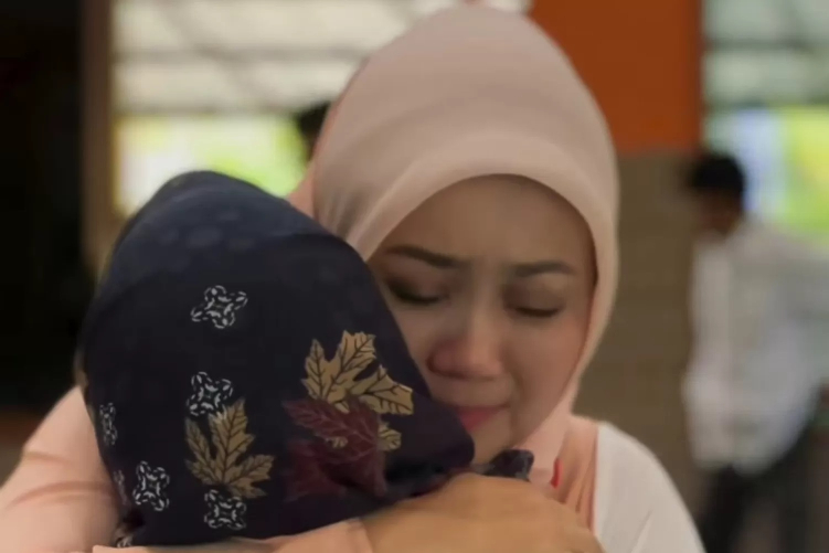Istri Ridwan Kamil unggah momen sedang menangis di akun Instagram Storynya