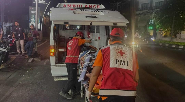 Seorang lansia alami cedera serius usai mengalami kecelakaan di Jalan Teuku Umar Denpasar