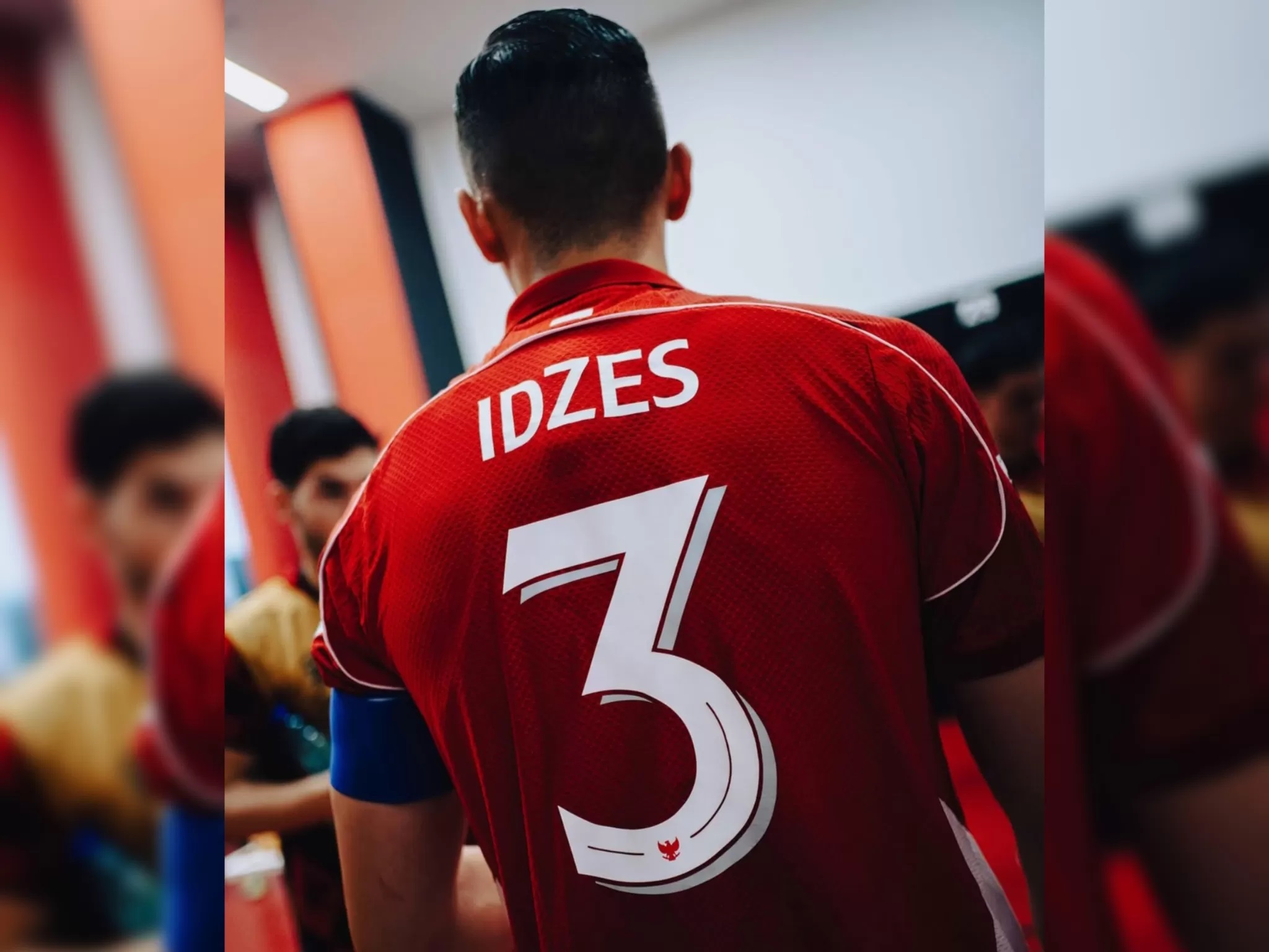 Jersey player issue Jay Idzes paling banyak diburu suporter timnas Indonesia. (Instagram Jay Idzes)
