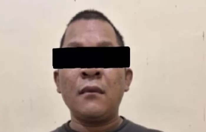 Pengangguran di Kota Denpasar Nyoman A, 43, ditangkap Polsek Denpasar Timur karena mencur HP.