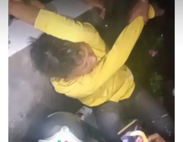 Pelaku pejambretan Menangis Saat Ditangkap warga