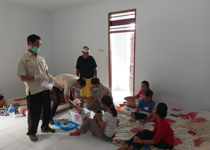 SAKIT : Sejumlah warga Kasepekang mengalami gangguan kesehatan, Rabu (2/4/2025).