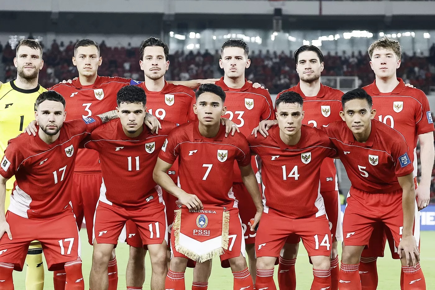 Indonesia diprediksi naik ke peringkat 123 FIFA setelah meraih 3 poin di Kualifikasi Piala Dunia 2026. Hasil ini menunjukkan kemajuan signifikan bagi Tim Garuda. (Dery Ridwansah/ JawaPos.com)