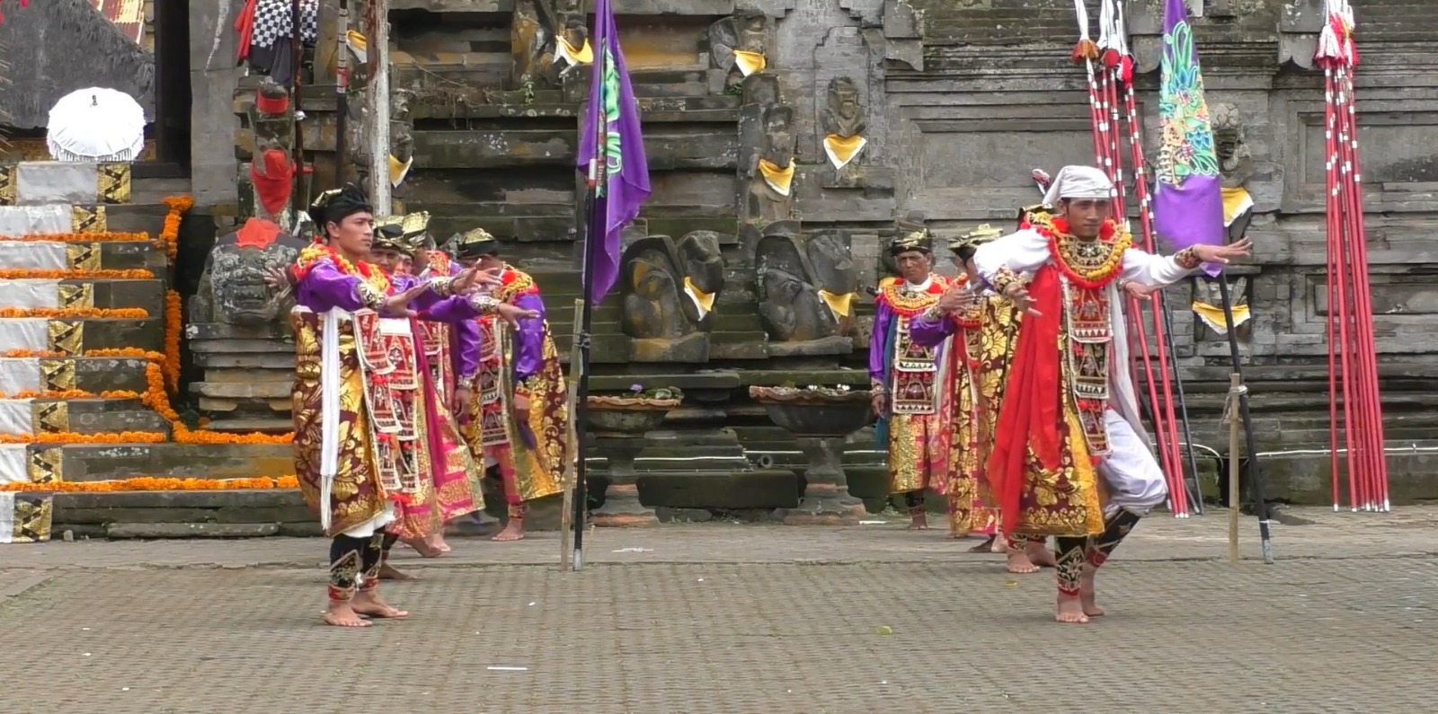 Tari Baris Jojor Lutung Jenuk di Desa Selulung, Kecamatan Kintamani, Bangli yang menggambarkan simbol kejujuran