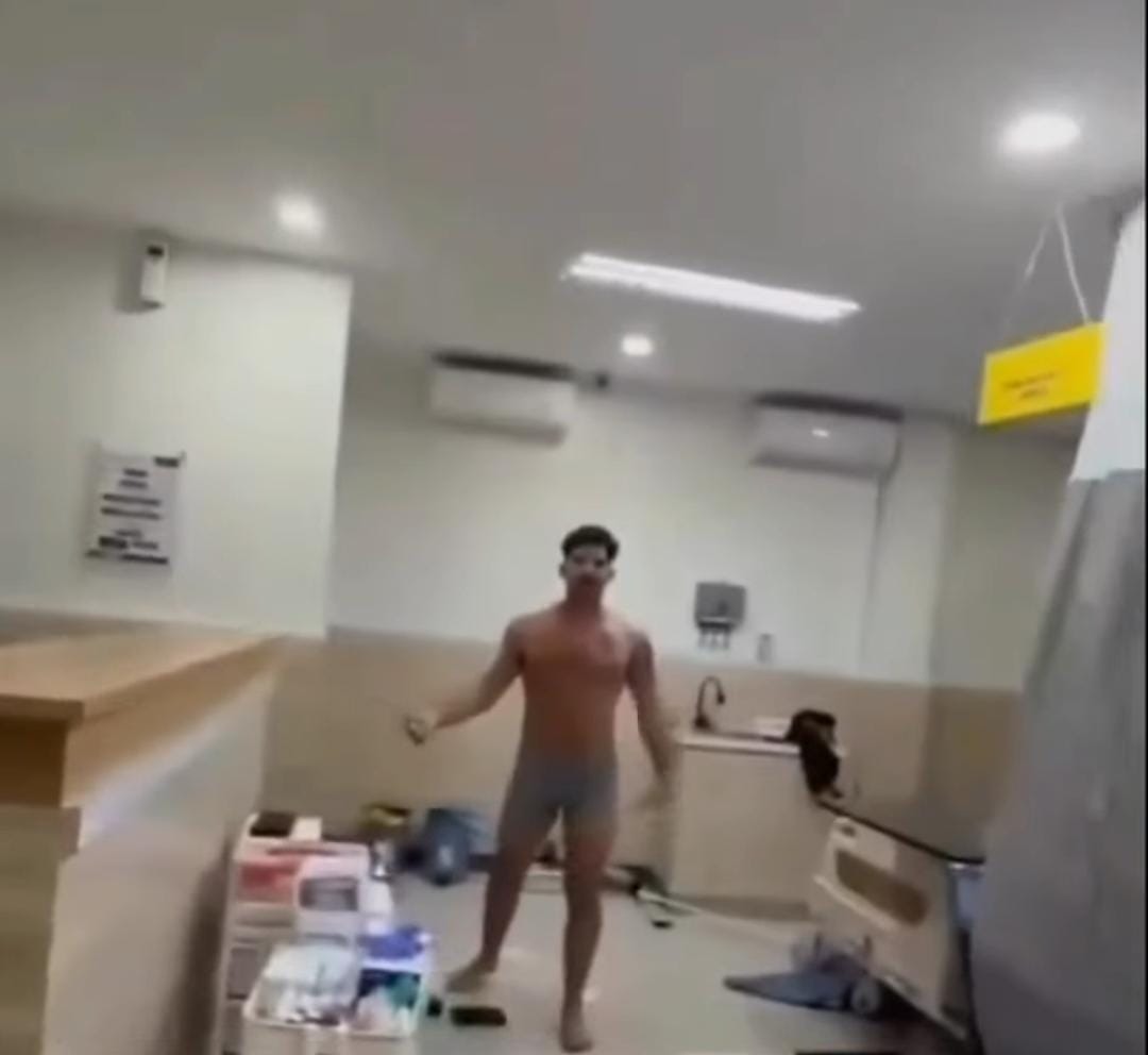 NGAMUK: Tangkapan layar WNA asal Amerika Serikat ngamuk di sebuah klinik di Pecatu setelah siuman.