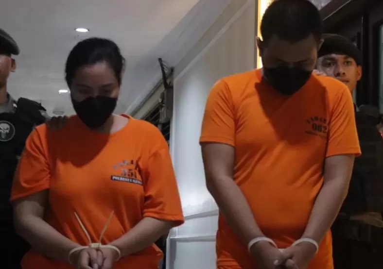 Sepasang kekasih sekap PNS berusia 55 tahun