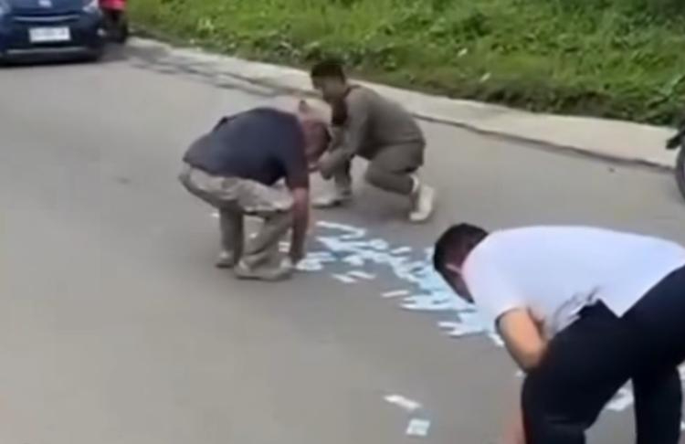 Uang 50 Ribu Tersebar di Jalan Kabupaten Balangan, Warga Amankan dengan Sigap