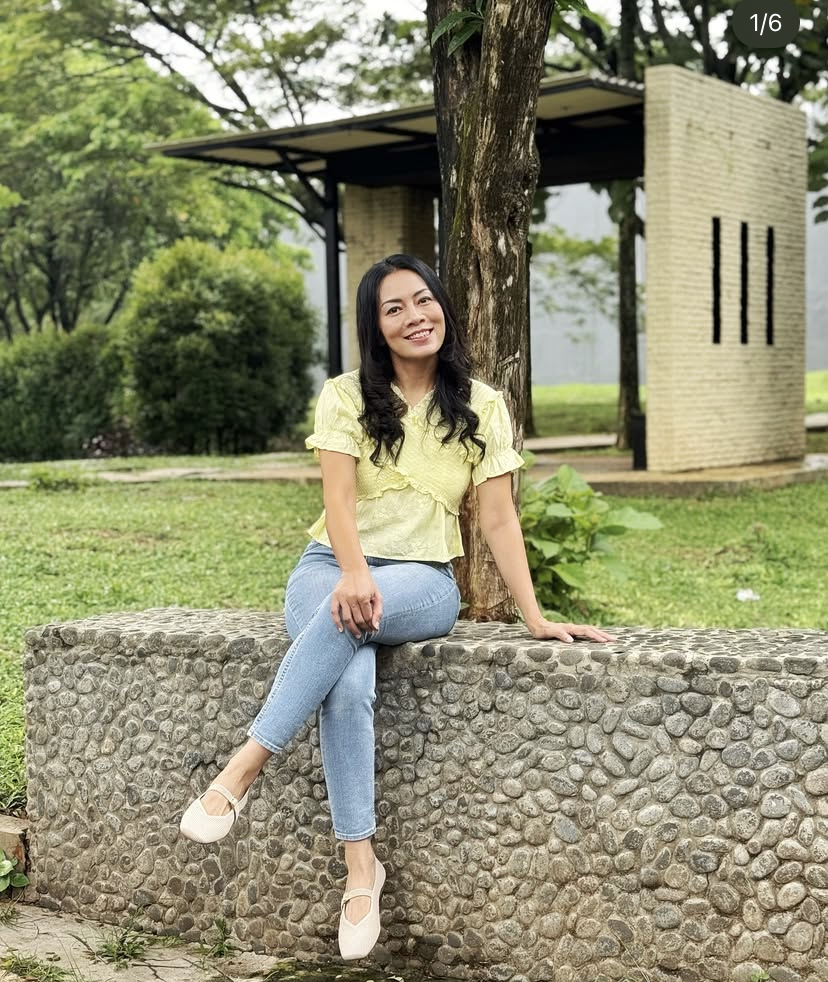 MENARIK: Dewi Lestari atau yang lebih dikenal dengan nama pena Dee Lestari