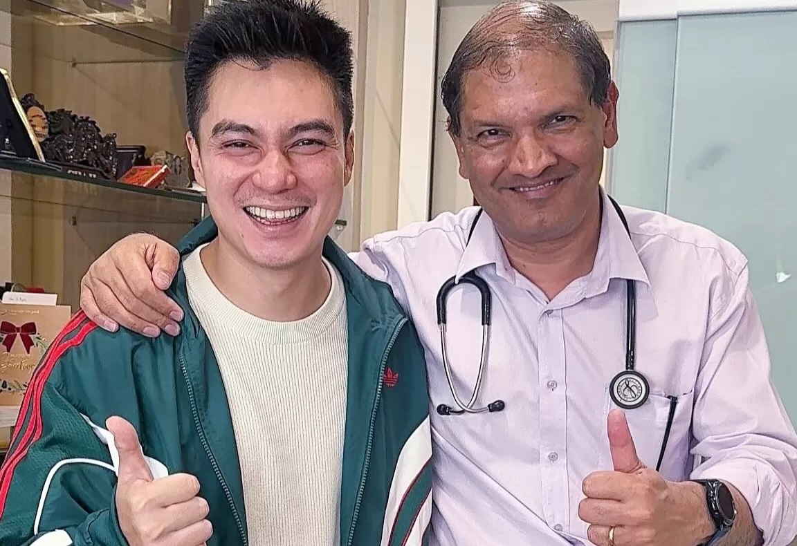 Baim Wong dengan dokter saat menjalani pemeriksana di Malaysia. (Foto : Instagram Baim Wong.)