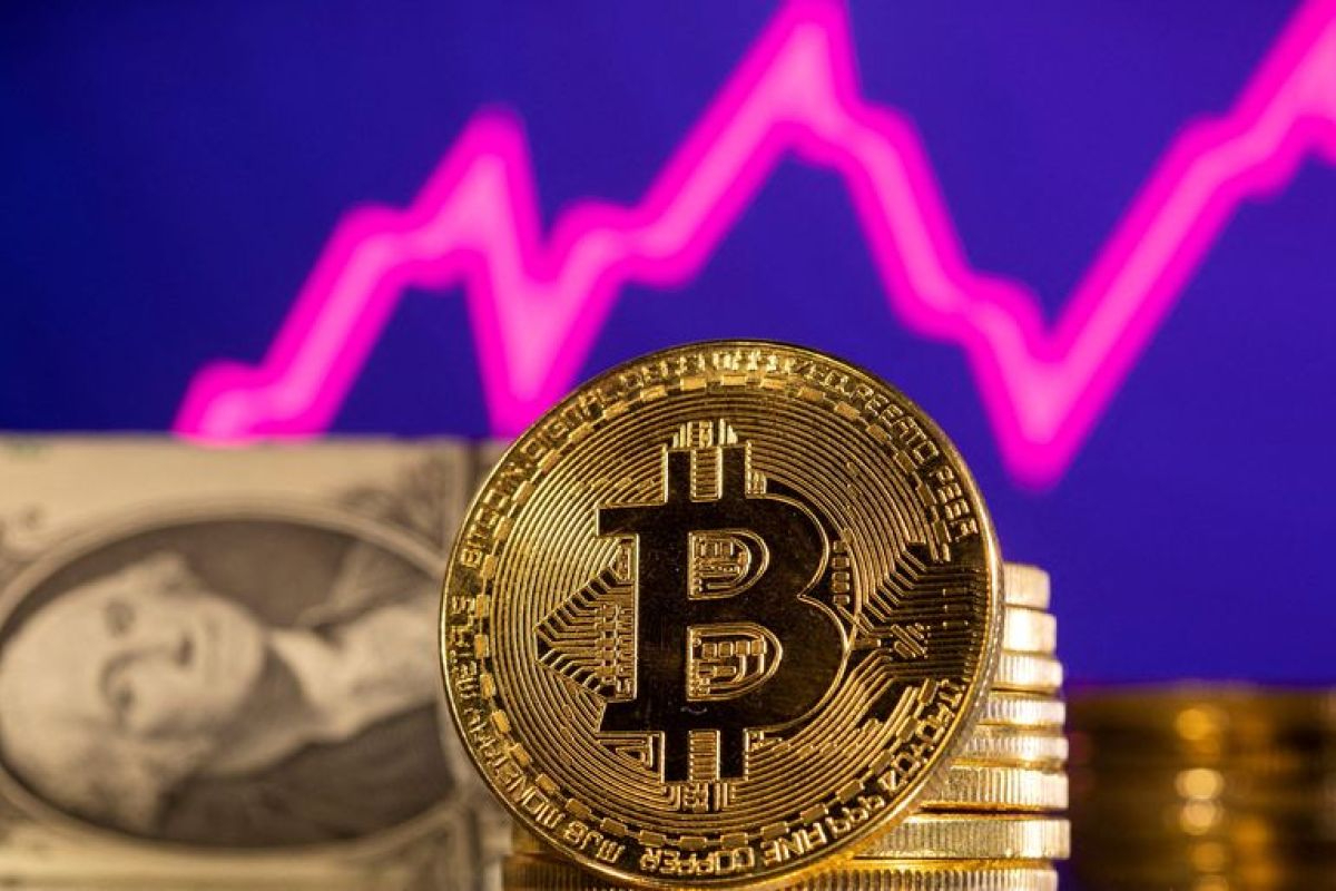 aset crypto seperti Bitcoin dan Ethereum telah menjadi pusat perhatian investor global