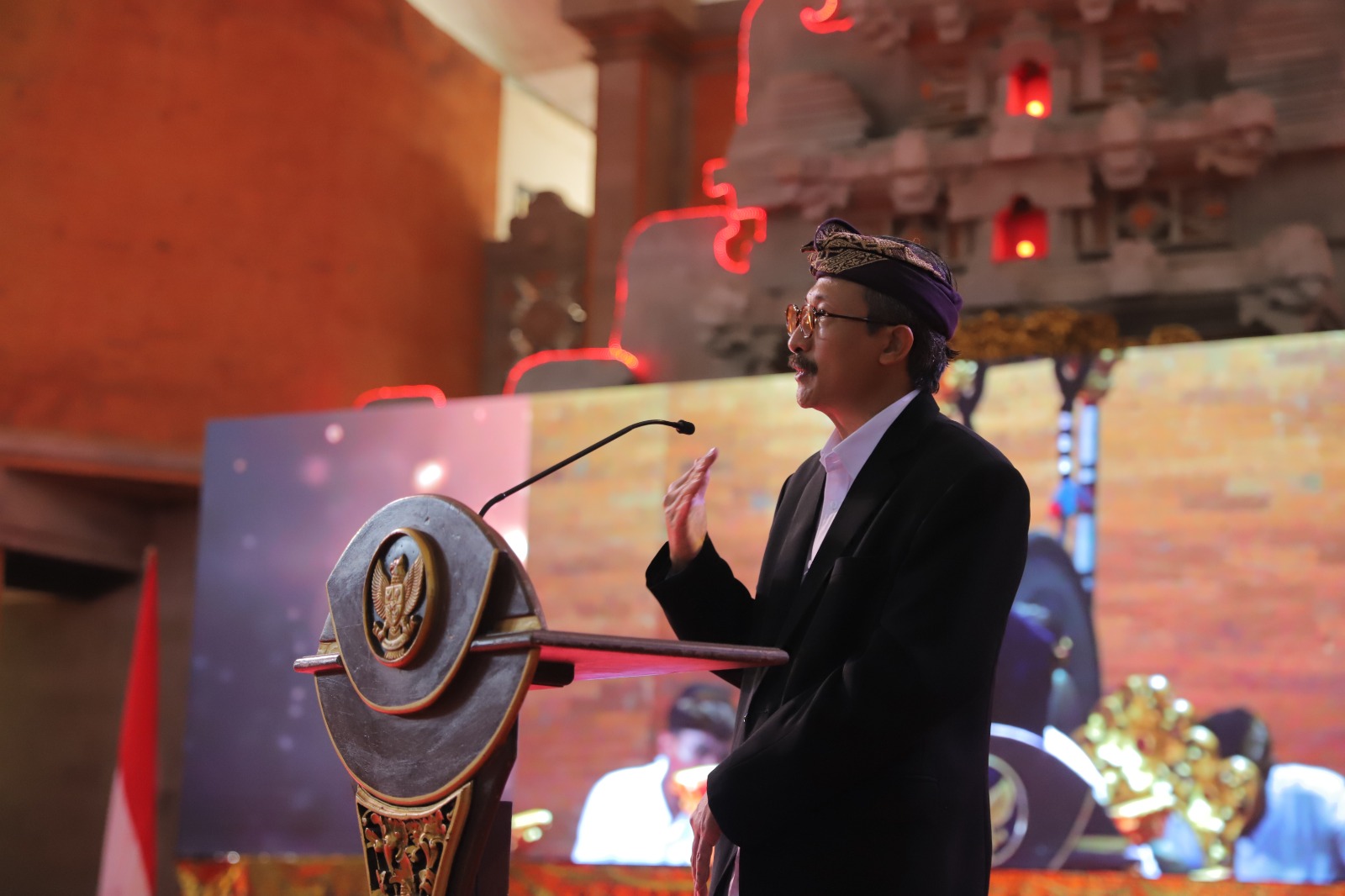 Ketua STAHN Mpu Kuturan Singaraja, Prof. Dr. I Gede Suwindia, S.Ag, M.A