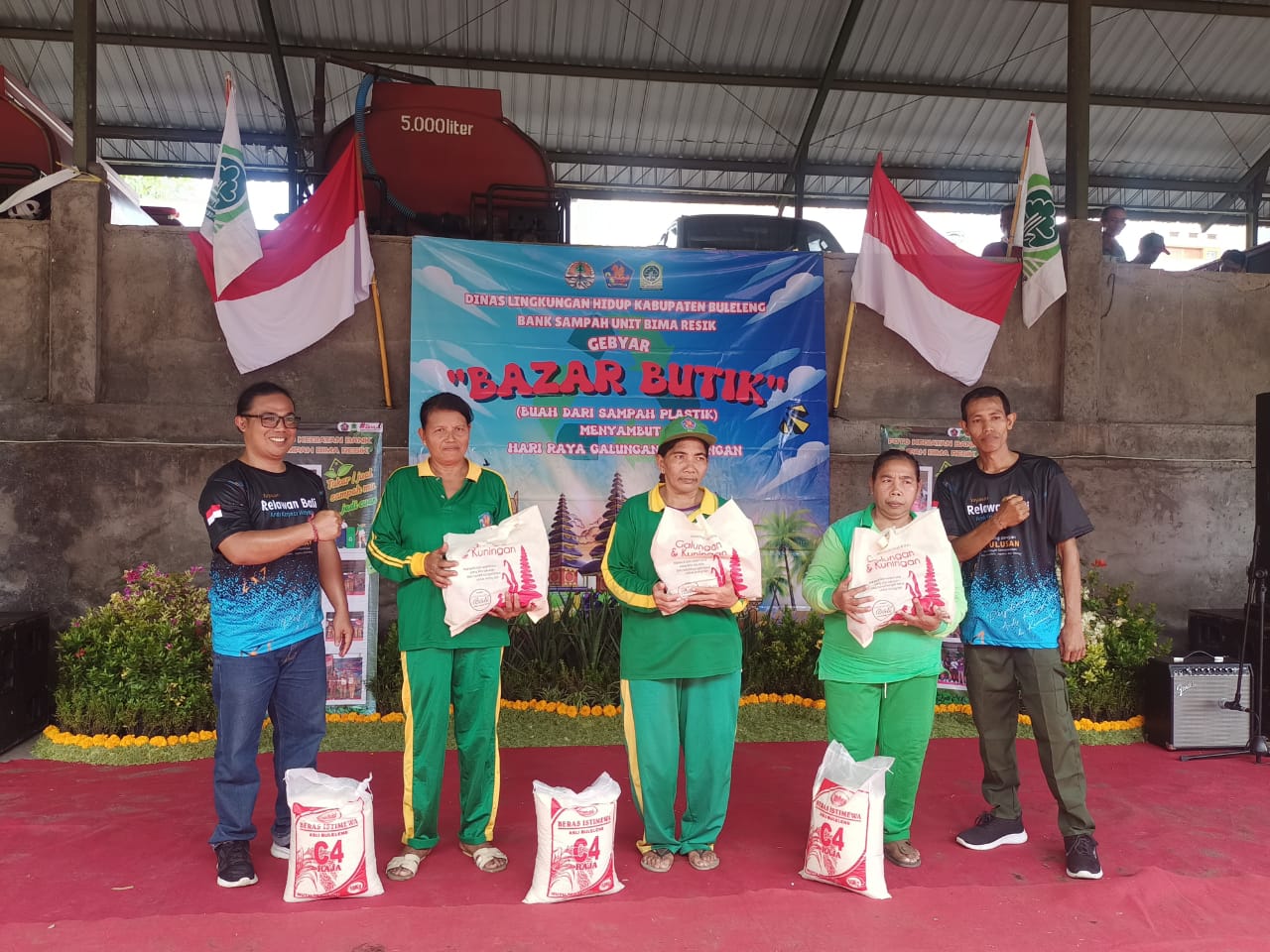 Program Bazar Butik atau menukar Buah dari Sampah Plastik yang digagas DLH Buleleng sukses menekan belasan ton sampah anorganik masuk TPA