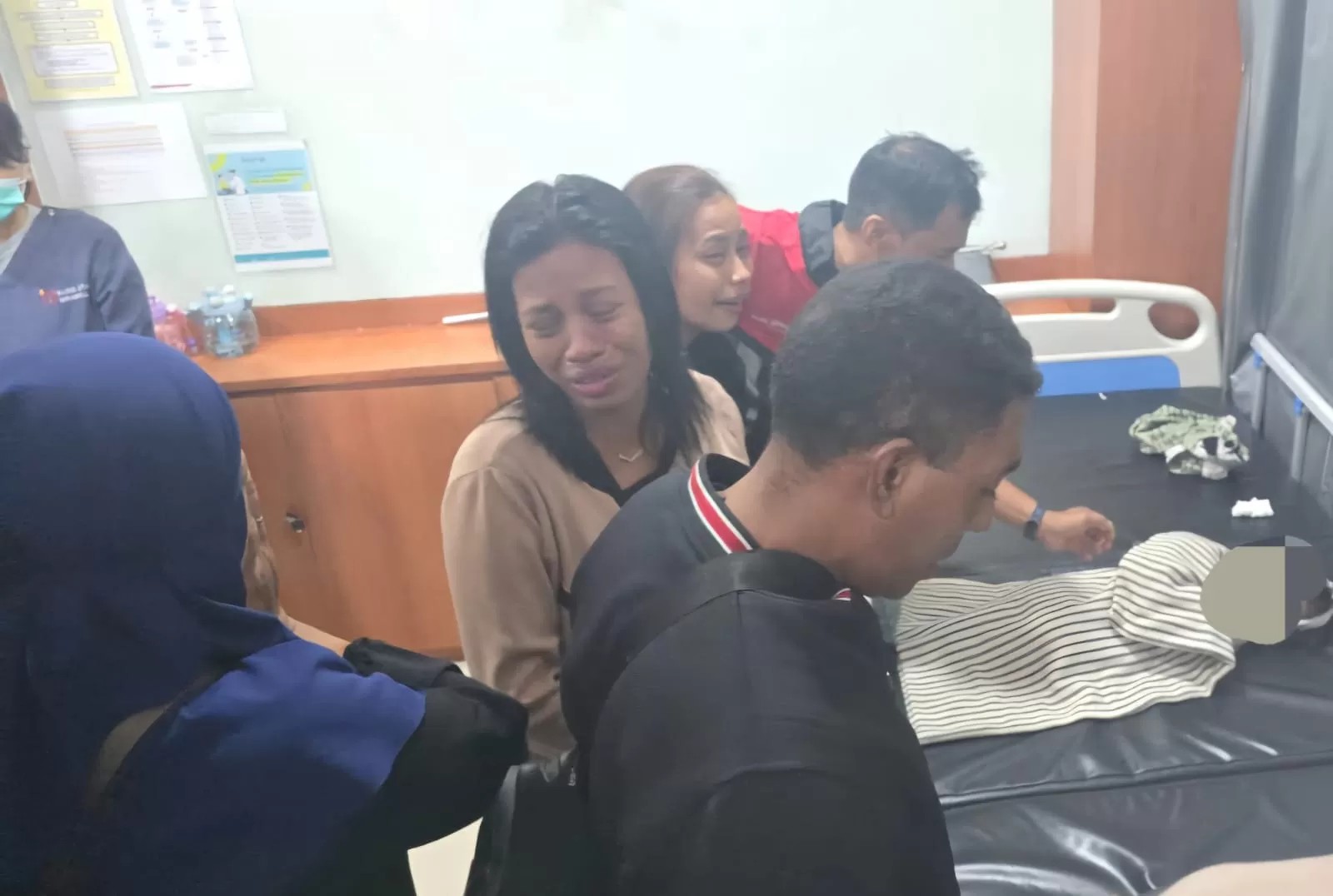 Bayi berusia 6 bulan  dinyatakan meninggal setelah diperiksa tim medis.