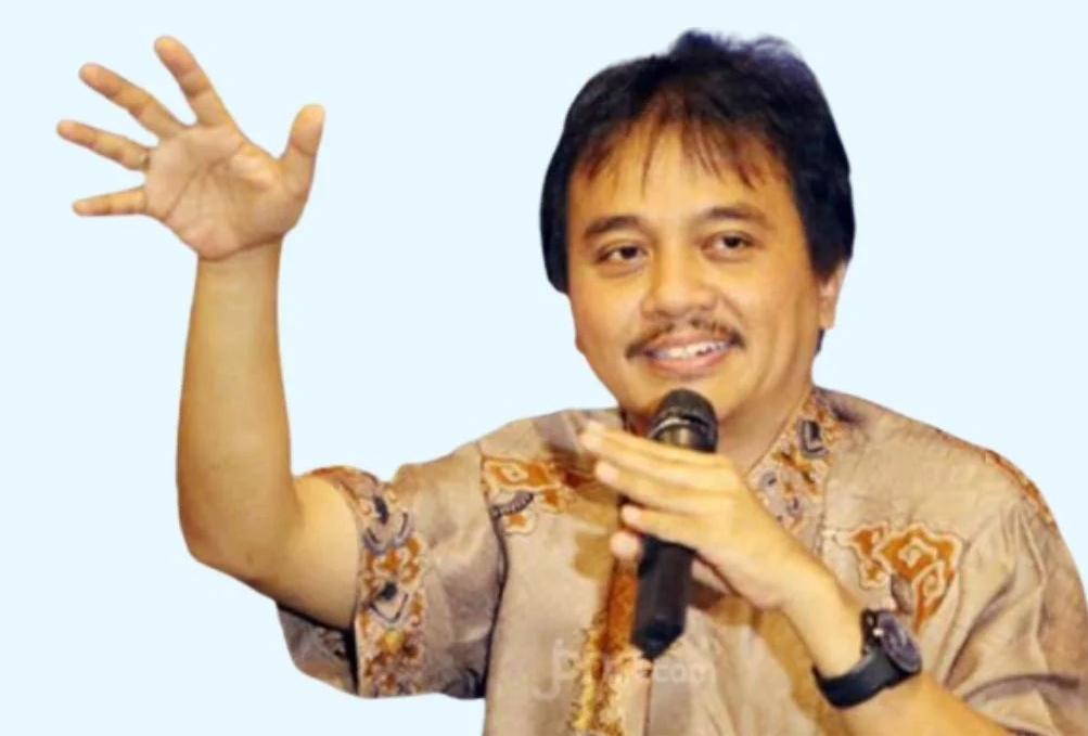 Roy Suryo Soroti Kejanggalan Skripsi Jokowi