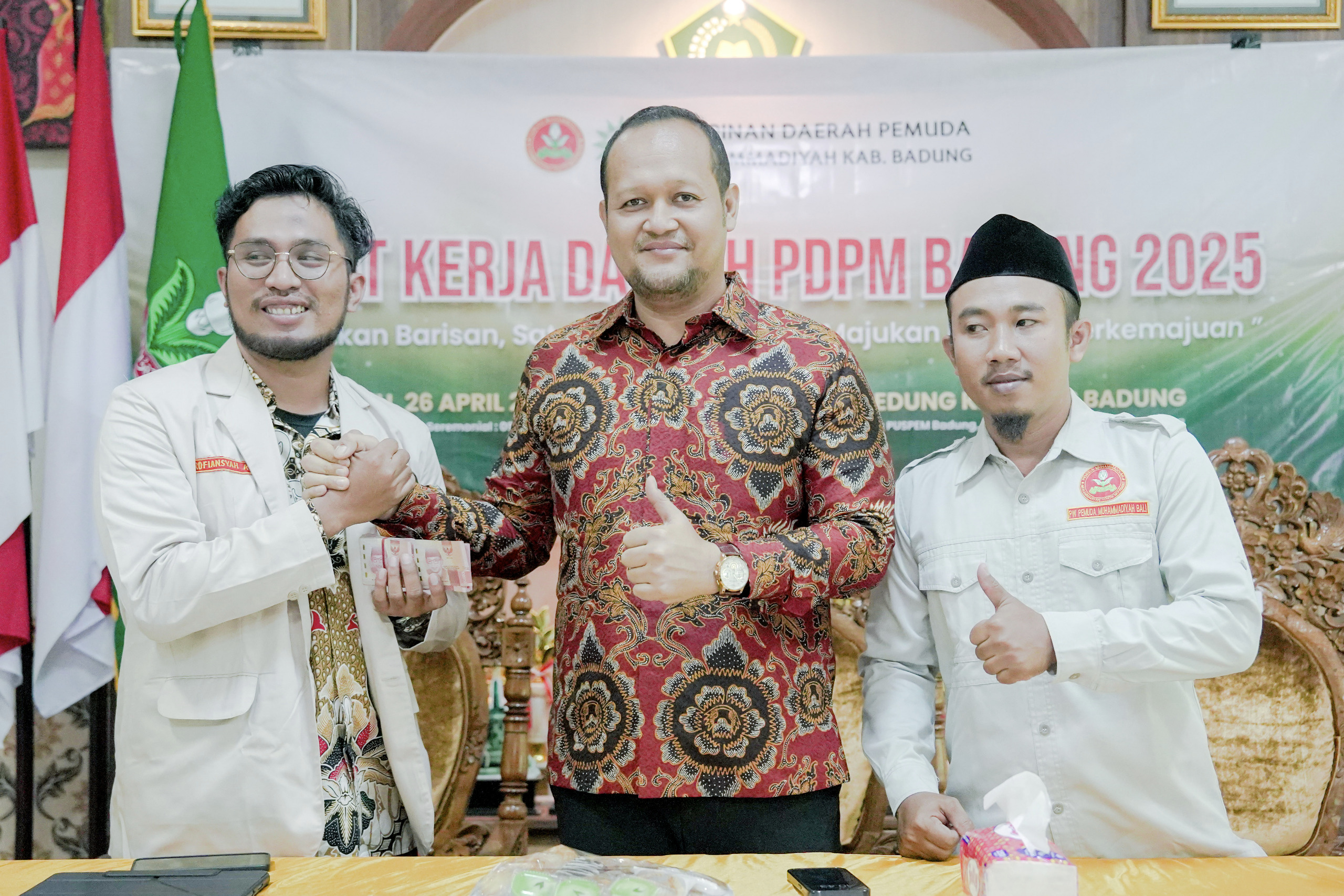 RAKERDA: Wabup Alit Sucipta menghadiri sekaligus membuka secara resmi Rakerda PDPM Kabupaten Badung di Gedung Kementerian Agama Kabupaten Badung, Sabtu (26/4).