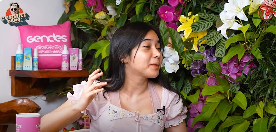 Dilan Janiyar menyebut sang suami sempat mencari keluarganya untuk menyembunyikan fakta