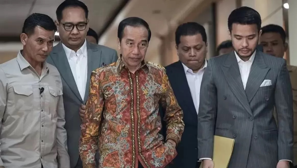 Jokowi melaporkan sejumlah tokoh dalam tudingan ijazah palsu