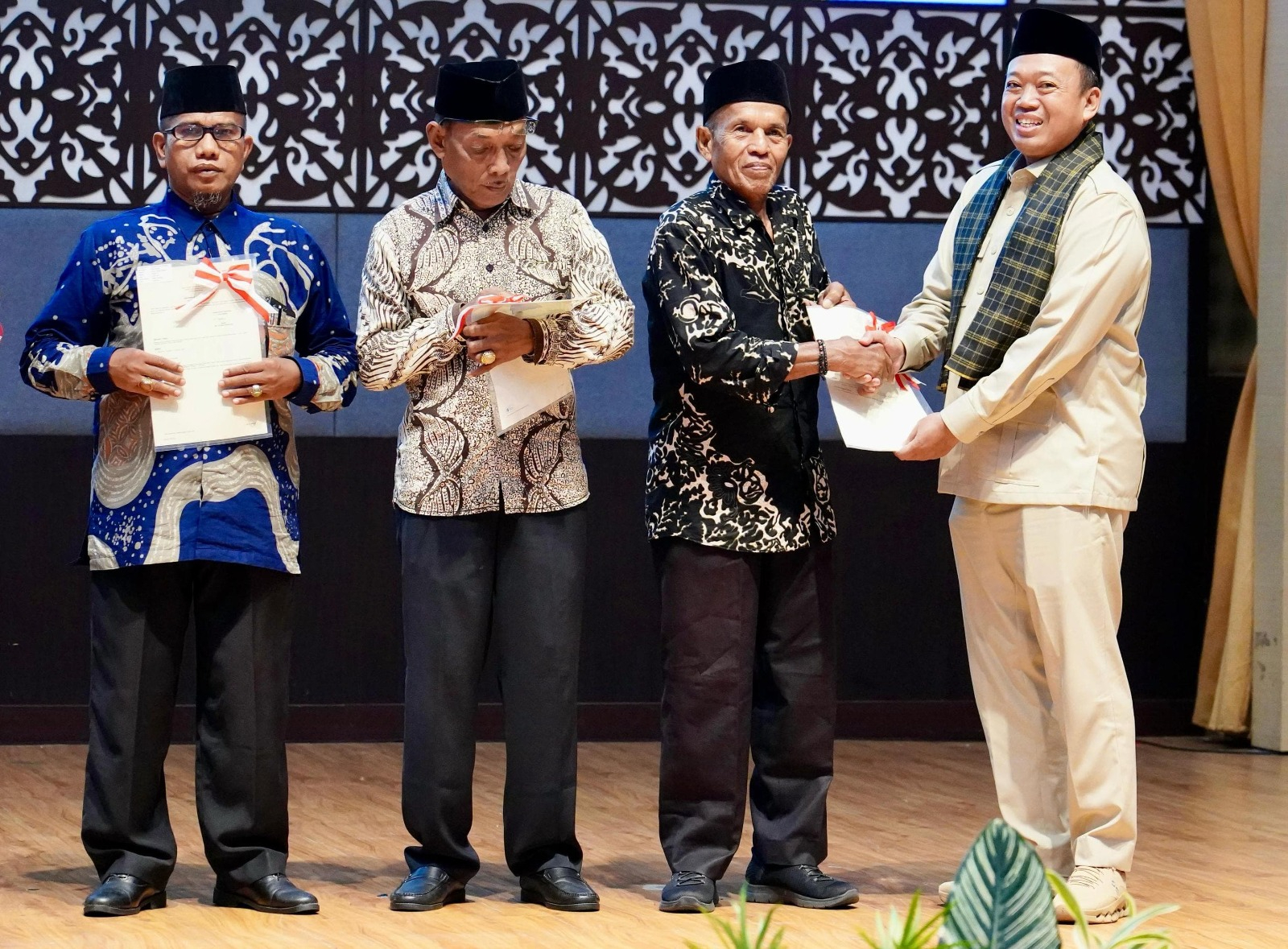 Menteri Nusron Dorong Percepatan Pendaftaran Tanah Ulayat di Sumatera Barat
