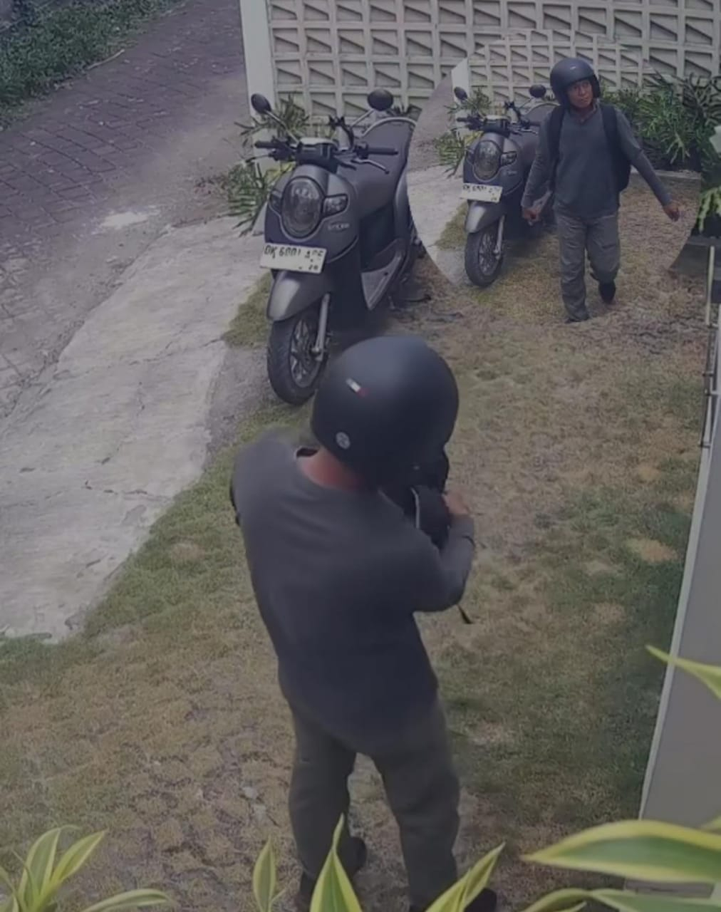 Terekam aksi pencurian di Vila desa Tumbak Bayuh