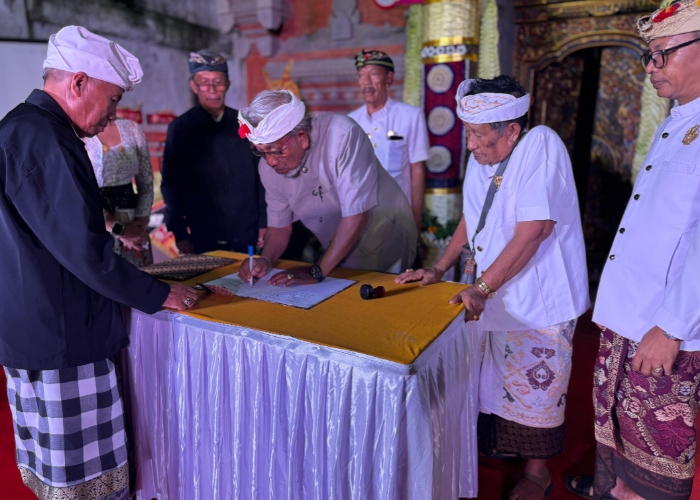 Pelaksanaan Piodalan di Pura Griya Sakti Manuaba pada 13&ndash;16 Mei 2025, Desa Adat Manuaba menggandeng Yayasan Griya Luhu dalam pengelolaan sampah.