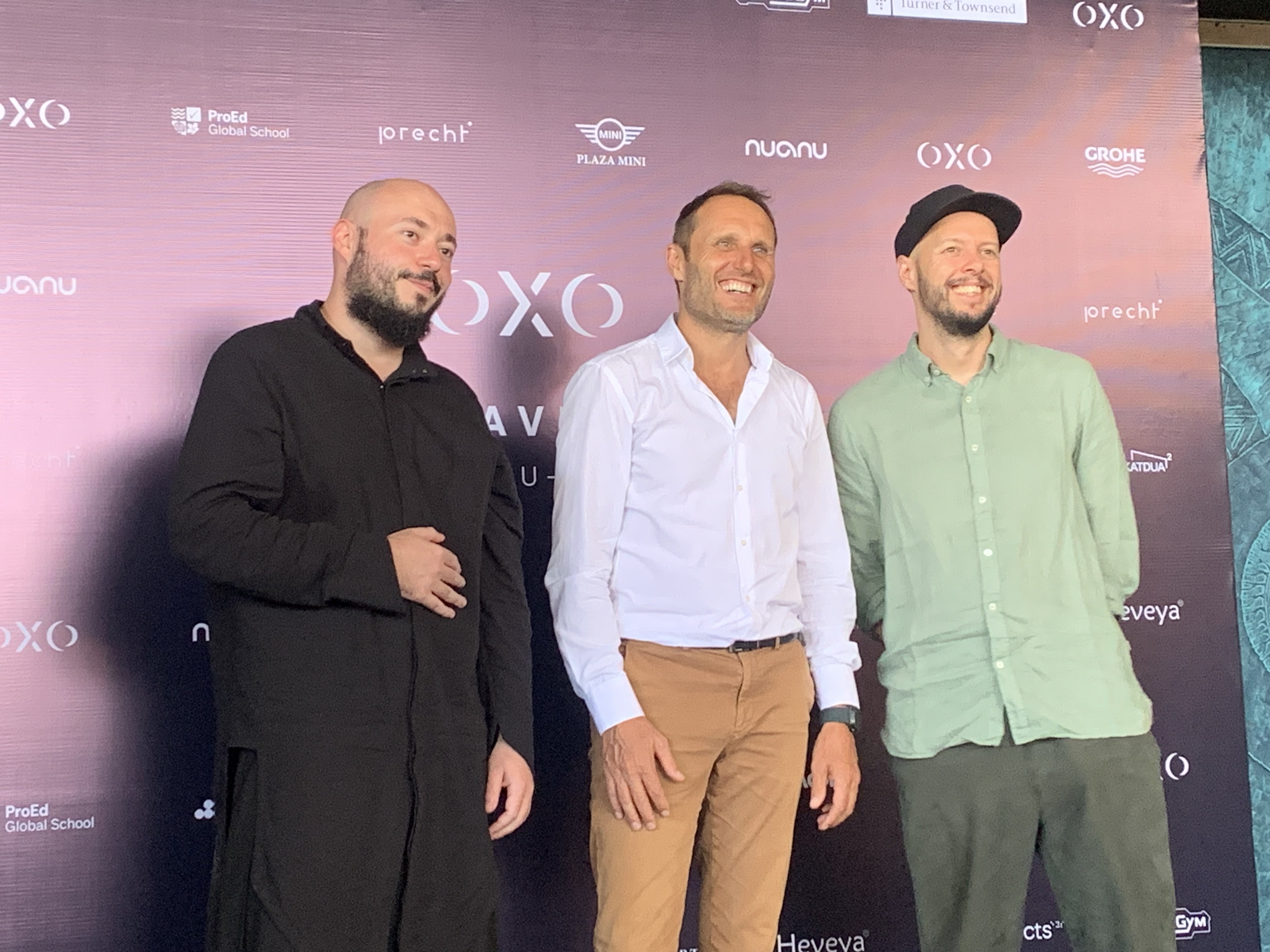 TREN BARU: CEO Nuanu Creative City, Lev Kroll; Founder dan CEO OXO Group Indonesia, Johannes Weissenbaeck; dan desainer arsitektur Chris Precht kenalkan tren baru hunian berbasis kesehatan