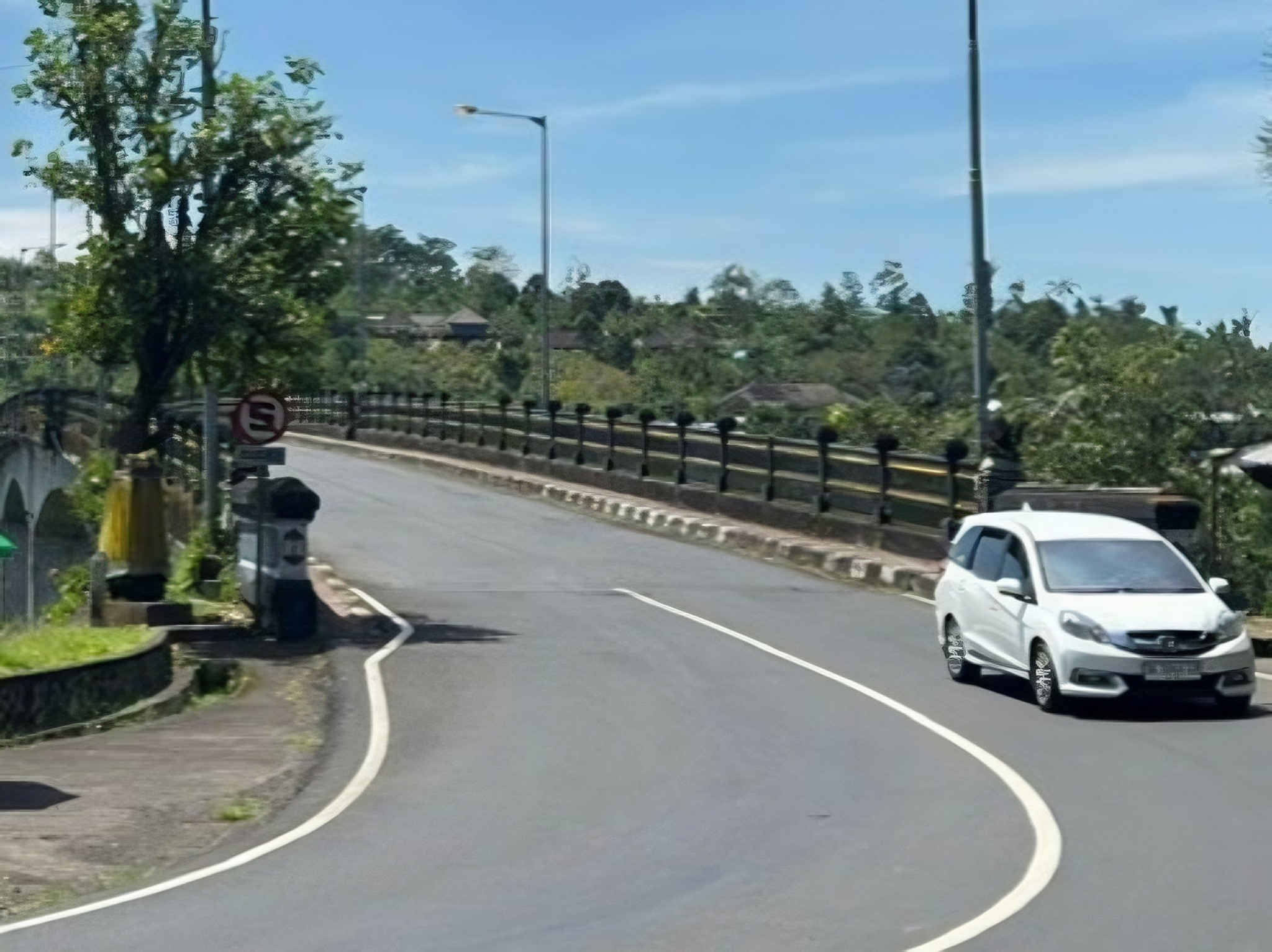 Jembatan Tukad Bangkung yang lagi-lagi hampir jadi lokasi ulah pati. (Bali Express/Istimewa)