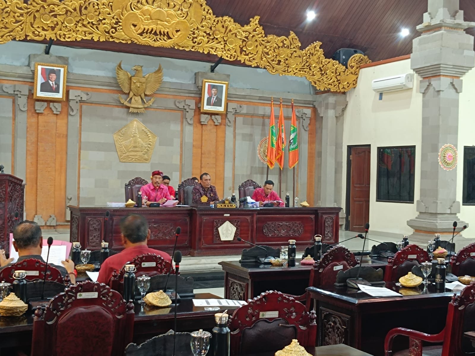 PARIPURNA: Rapat paripurna ketujuh DPRD Tabanan masa persidangan kedua tahun 2025 dengan agenda pembentukan Pansus I.
