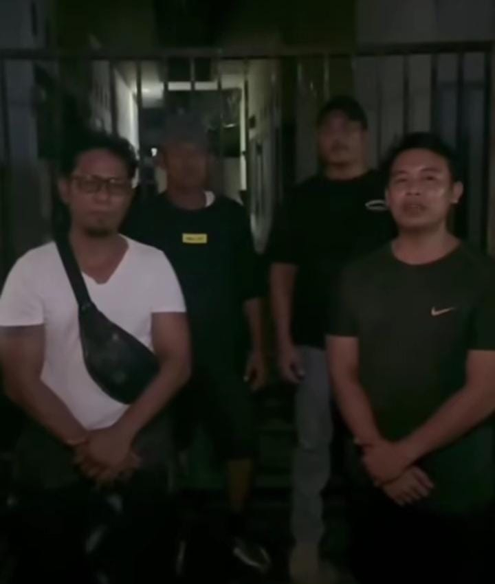 Pecalang Banjar Pagutan mengosongkan 19 kamar kos yang penghuninya bermasalah
